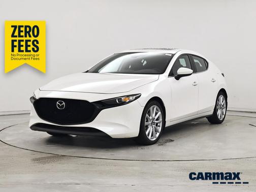 White 2022 Mazda Mazda3 Preferred