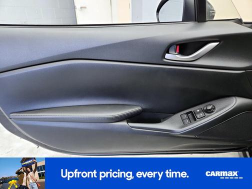 2022 Mazda MX-5 Miata Sport