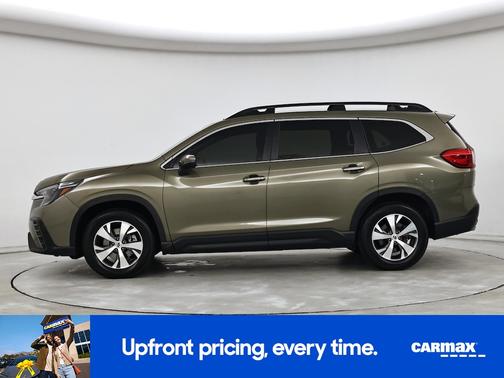 Green 2023 Subaru Ascent Premium