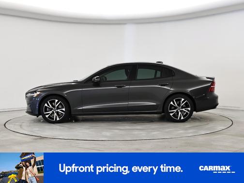 2024 Volvo S60 B5 Plus Dark Theme