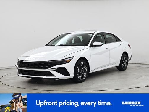 White 2025 Hyundai ELANTRA SEL Convenience