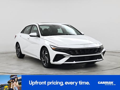 White 2025 Hyundai ELANTRA SEL Convenience