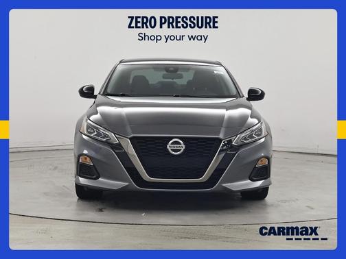 Gray 2022 Nissan Altima SR
