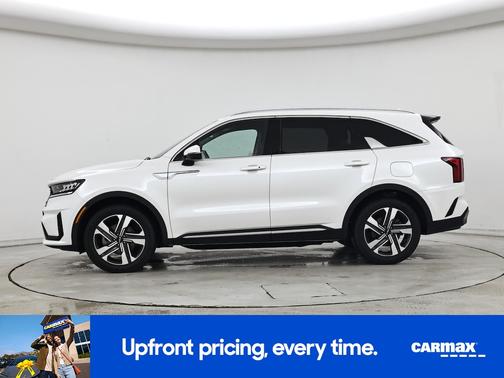 White 2023 Kia Sorento Hybrid EX