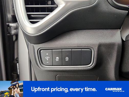 Gray 2025 Kia Soul LX