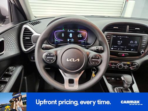 Gray 2025 Kia Soul LX