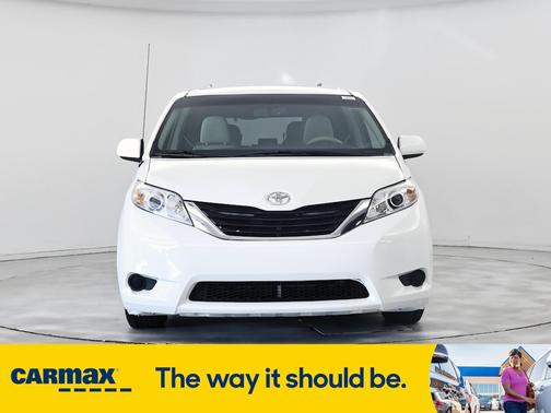2014 Toyota Sienna LE