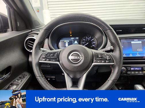 2022 Nissan Kicks SR