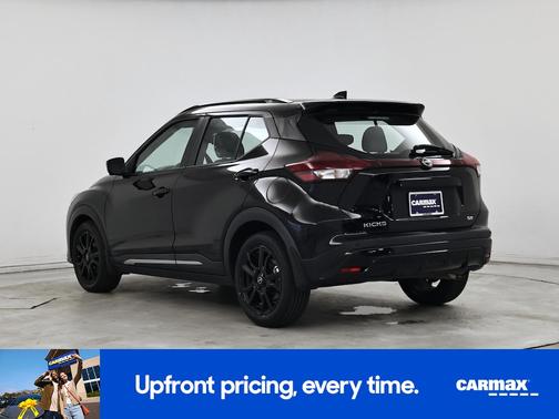 2022 Nissan Kicks SR