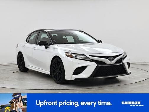 White 2018 Toyota Camry XSE