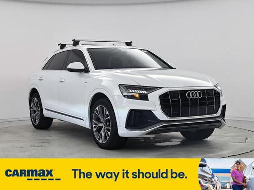 2023 Audi Q8 Premium Plus