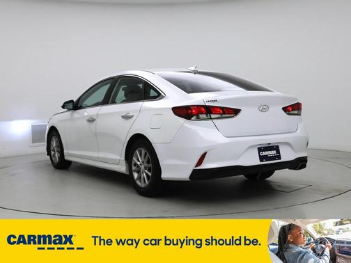 2018 Hyundai SONATA SE