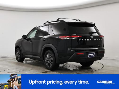 2023 Nissan Pathfinder SV