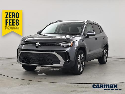 Gray 2025 Volkswagen Taos SE