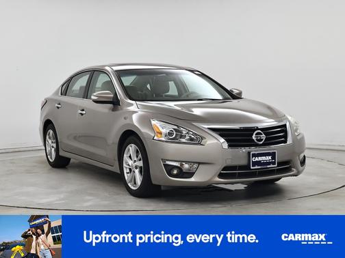 Tan 2014 Nissan Altima SV