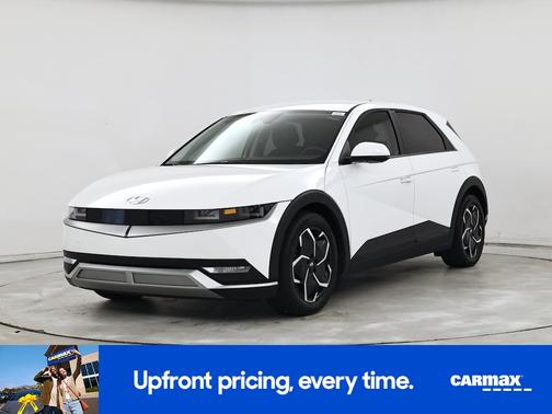 White 2024 Hyundai IONIQ 5 SE