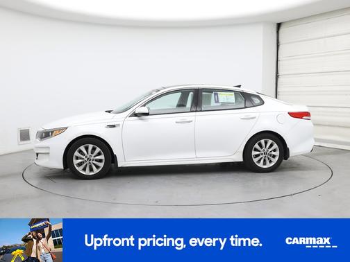White 2016 Kia Optima EX