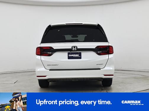 White 2023 Honda Odyssey Sport