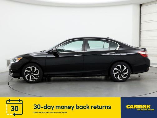 Photo 3 of 26 of 2017 Honda Accord EX