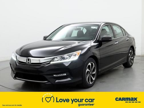 Photo 4 of 26 of 2017 Honda Accord EX