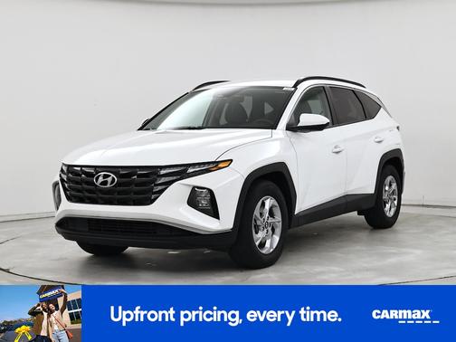 White 2024 Hyundai TUCSON SEL