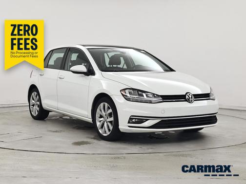 White 2019 Volkswagen Golf SE