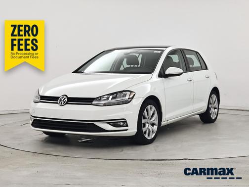 White 2019 Volkswagen Golf SE