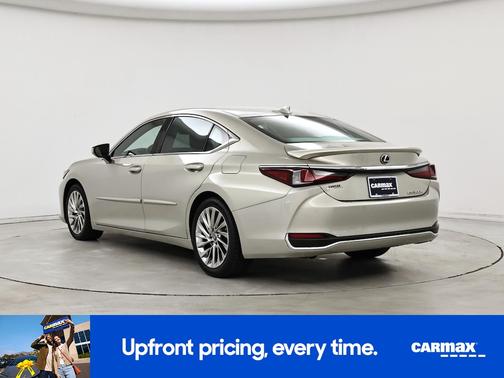 2023 Lexus ES 300h Ultra Luxury