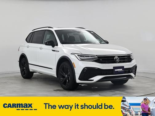 2024 Volkswagen Tiguan SE R-Line Black