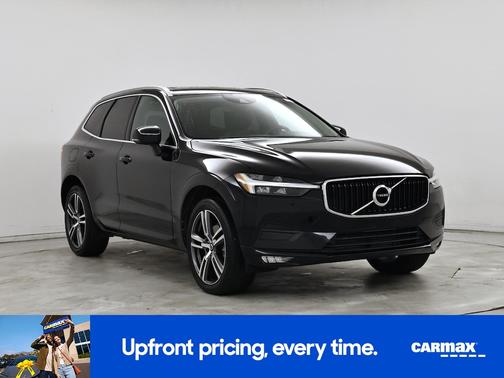 Black 2021 Volvo XC60 T5 Momentum