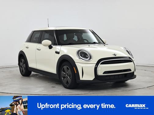 White 2023 MINI Hardtop