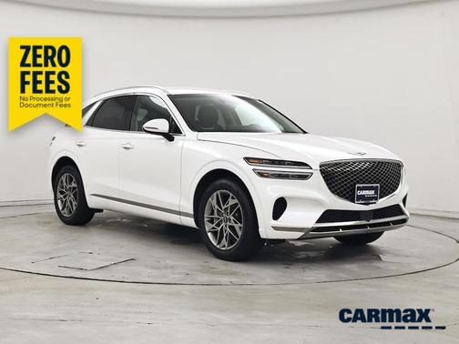 White 2025 Genesis GV70