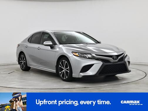 Silver 2019 Toyota Camry XLE
