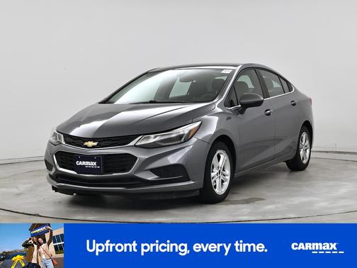 Gray 2018 Chevrolet Cruze LT