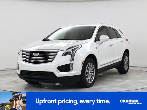 White 2019 Cadillac XT5 Luxury
