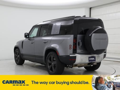 2023 Land Rover Defender 110 SE