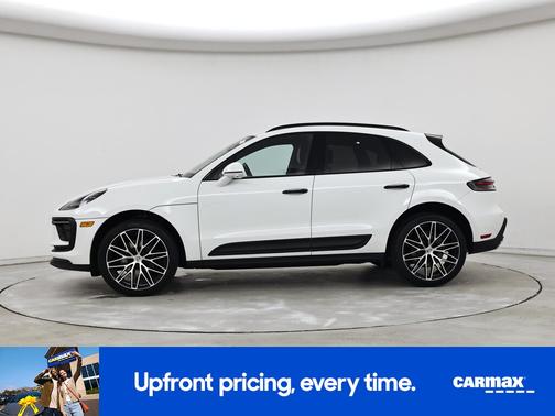 White 2023 Porsche Macan