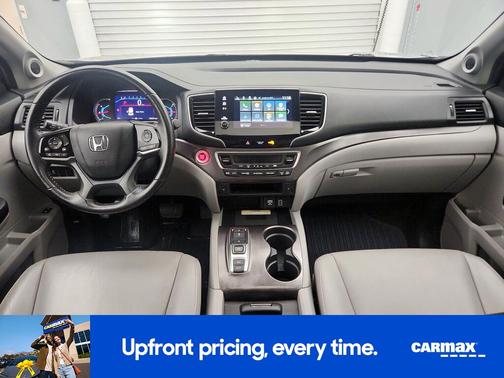 Silver 2022 Honda Pilot Special Edition