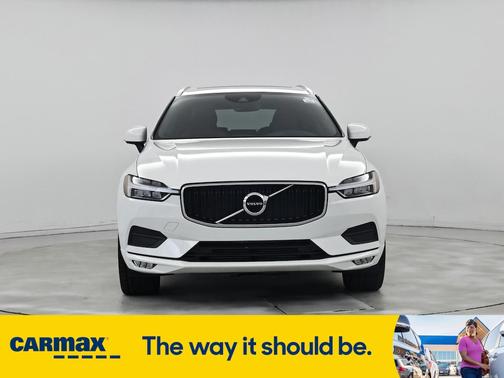 2021 Volvo XC60 T5 Momentum