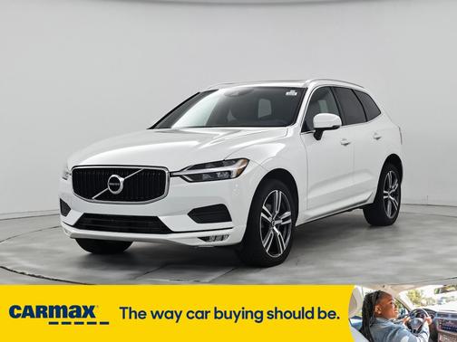 2021 Volvo XC60 T5 Momentum