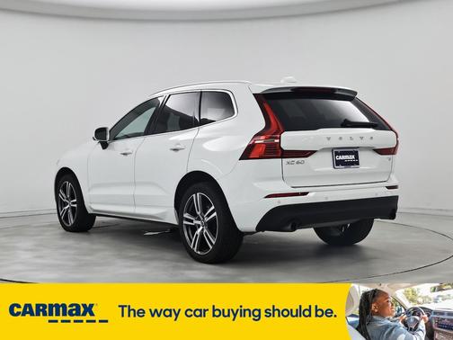 2021 Volvo XC60 T5 Momentum