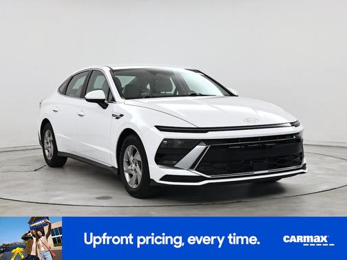 White 2025 Hyundai SONATA SE