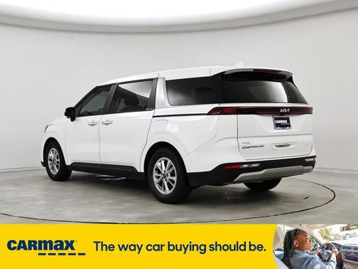 2022 Kia Carnival LX