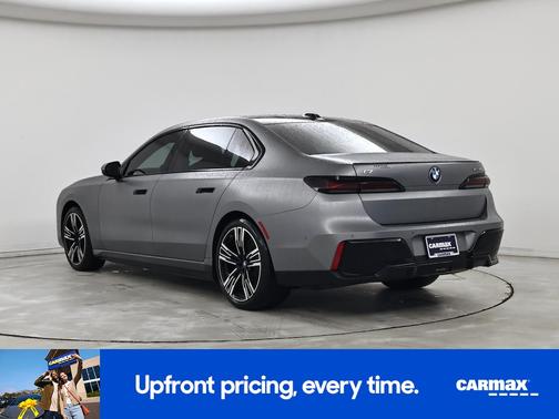 Gray 2023 BMW i7 XDrive60