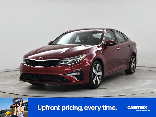 Red 2019 Kia Optima S
