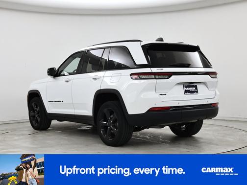 White 2022 Jeep Grand Cherokee Altitude