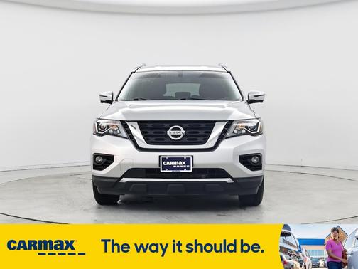 2019 Nissan Pathfinder SL
