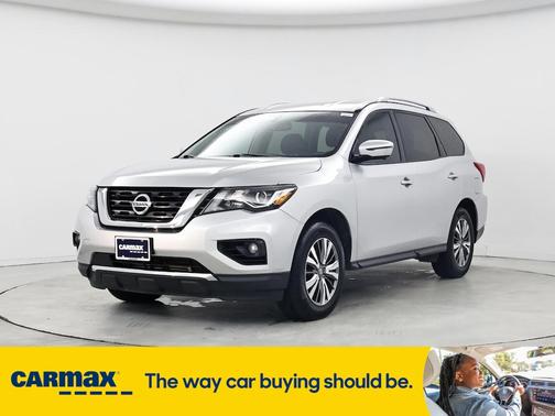 2019 Nissan Pathfinder SL
