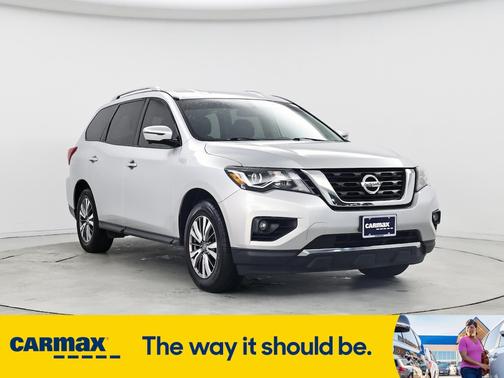 2019 Nissan Pathfinder SL