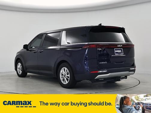 2024 Kia Carnival LX Seat Package